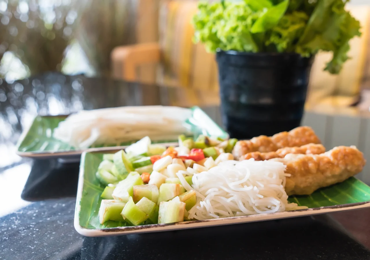 vietnamese-meatball-wraps-is-vietnam-food